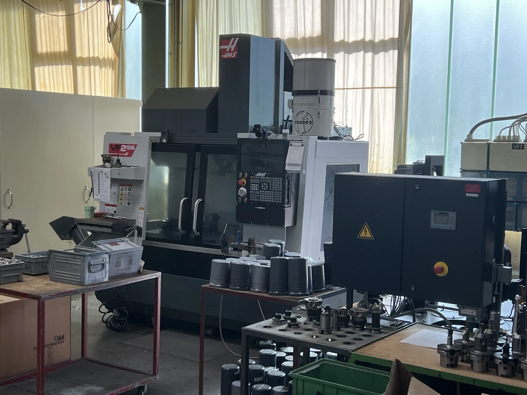 Haas VF-2SS Fräszentrum in der Fertigung von Ihne und Tesch