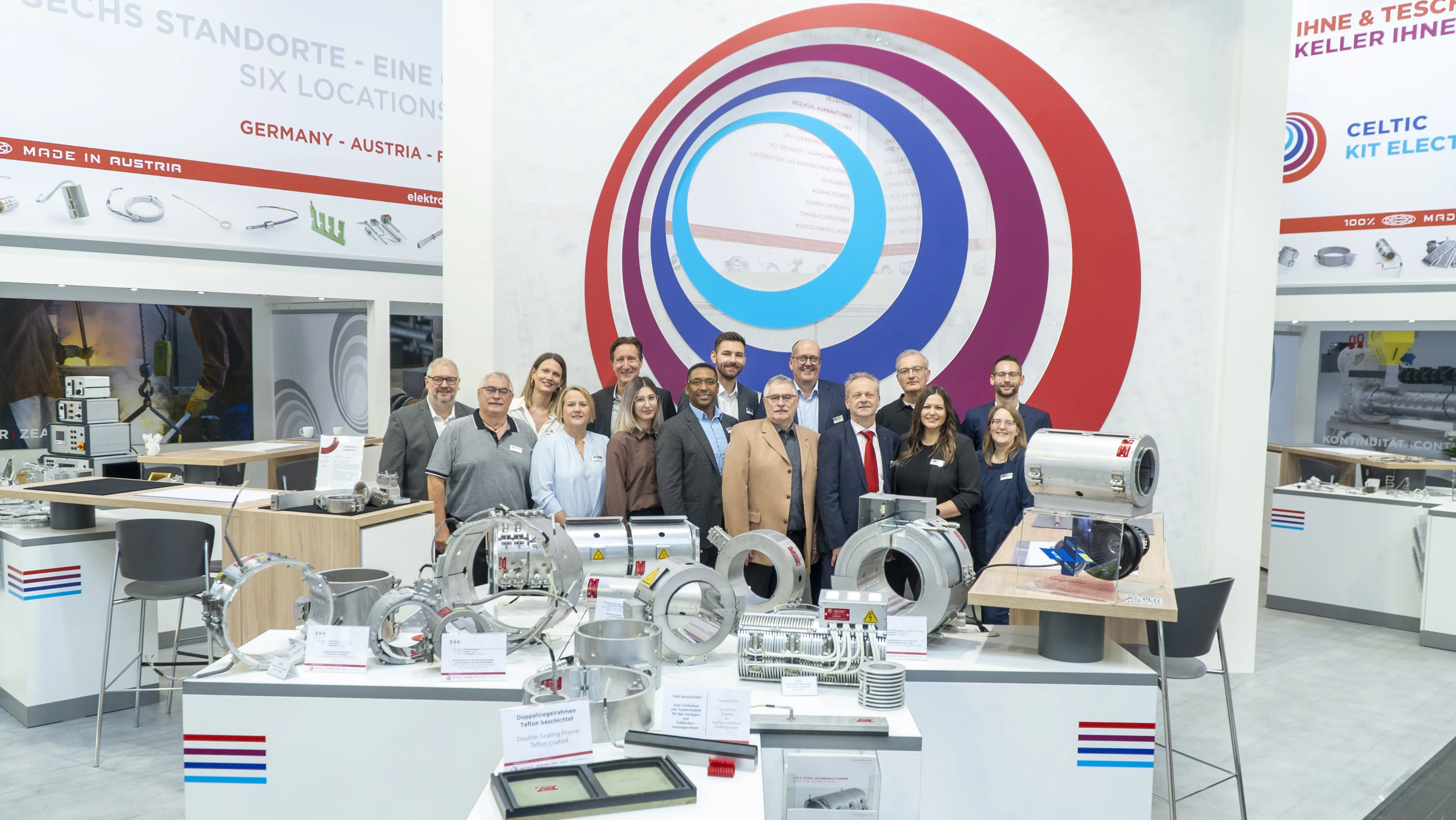 Team der Ihne und Tesch Group am Messestand der K 2025